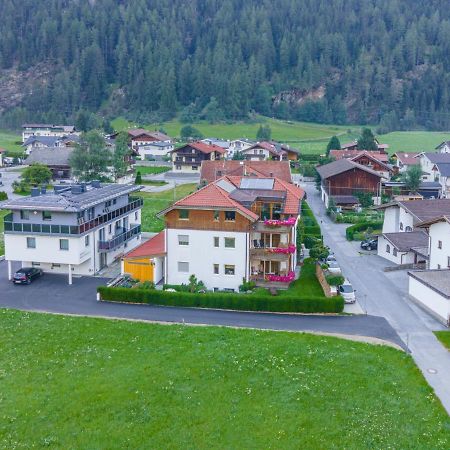 Ferienwohnungen Vier Jahreszeiten Längenfeld Exterior foto